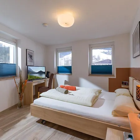 Casa de hóspedes Haus Romeo Alpine Gay - Men 18+ Only 3*