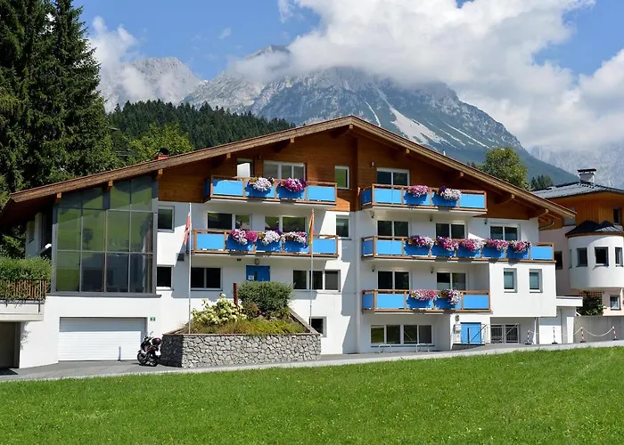 Haus Romeo Alpine Gay - Men 18+ Only