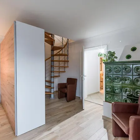 Haus Romeo Alpine Gay - Men 18+ Only Maison d'hôtes