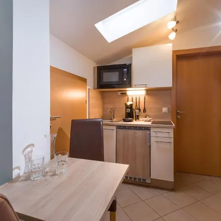 Haus Romeo Alpine Gay - Men 18+ Only Maison d'hôtes 3*